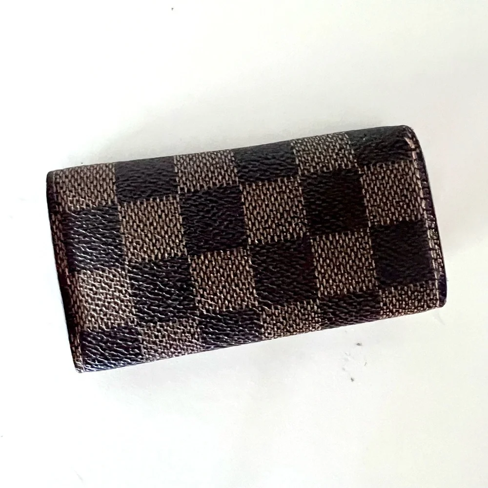LOUIS VUITTON Damier Brown Checkered 4-Hook Key Holder Made in Paris, France